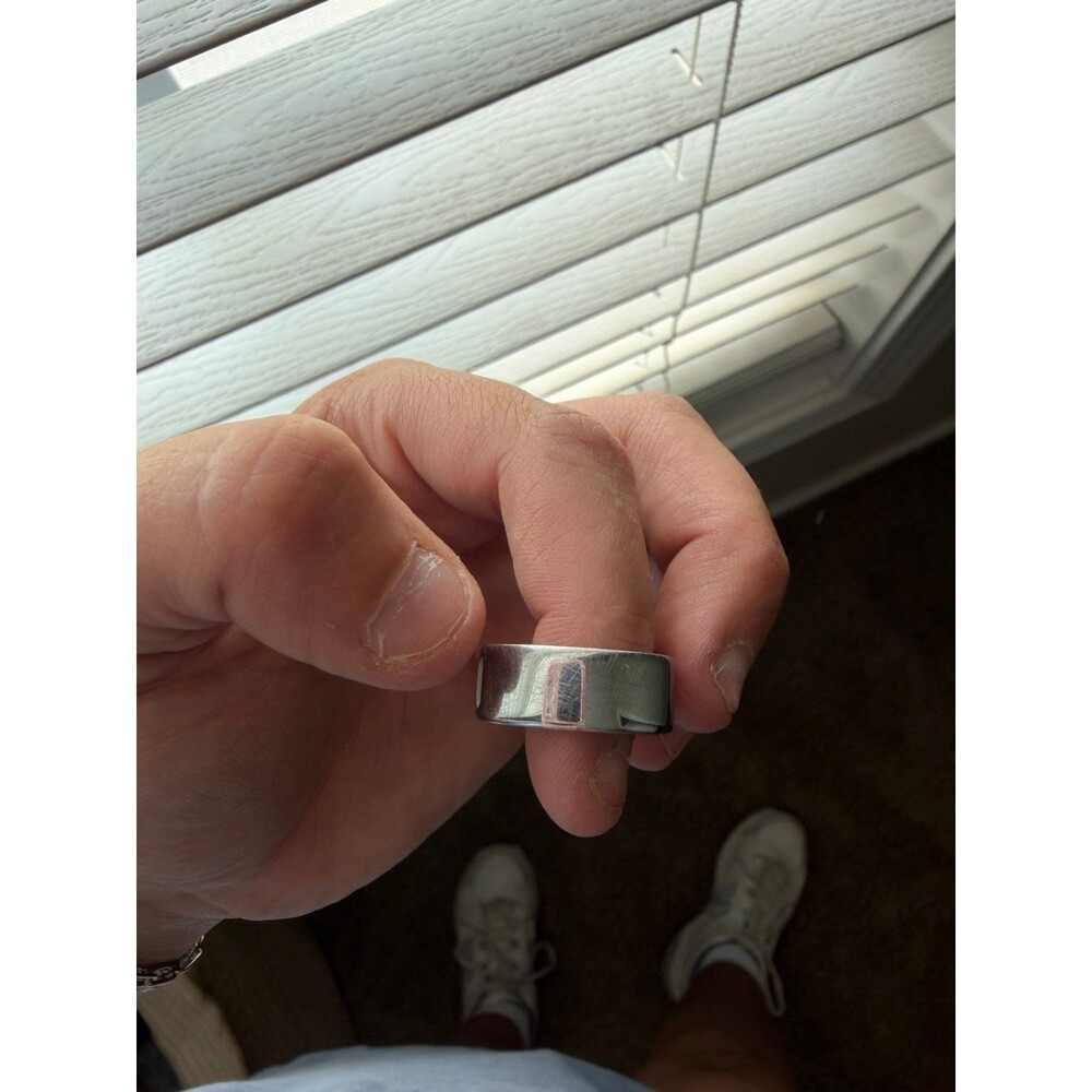 Oura Ring 4- size 5 - Picture 3 of 4